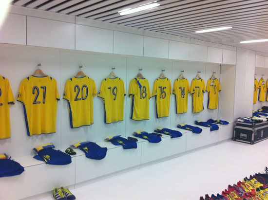 Las camisetas en el vestuario del Cádiz CF (Foto: Juan María Cruz Alfaro @CruzJuanmaria)