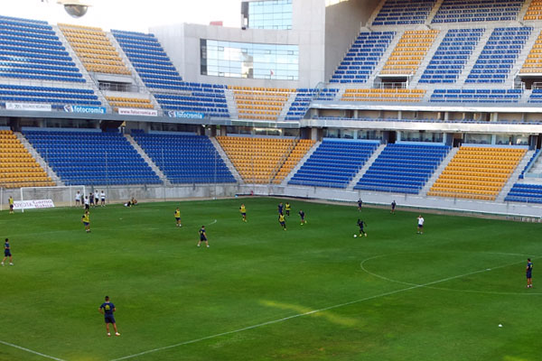 El equipo se ejercitó este miércoles en el estadio gaditano (Foto: Trekant Media)