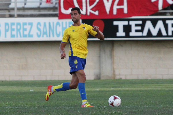 Garrido en el partido contra el Algeciras CF en el estadio Nuevo Mirador (Foto: Trekant Media)