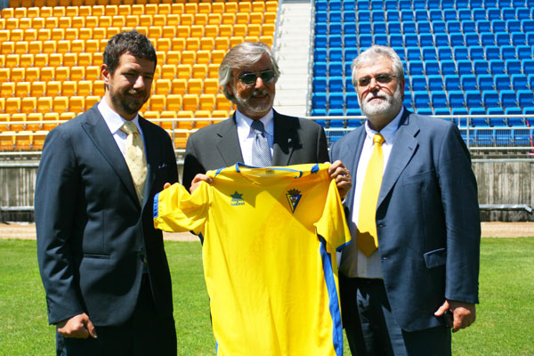 Alessandro Gaucci, Giovanni del Re y Florentino Manzano, el día del desembarco de Sinergy en el Cádiz CF / Trekant Media