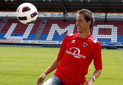 José Antonio Culebras, presentándose con el CD Numancia (Foto: masnumancia.com)