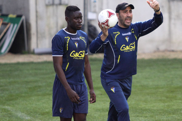 Moke junto a Agné en el entrenamiento (Foto: Trekant Media)