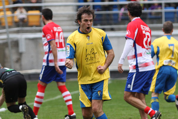 Chico Segundo celebra un gol (Foto: Trekant Media)