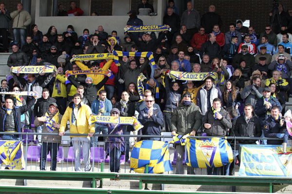 Aficionados cadistas en el Medina Lauxa (Foto: Trekant Media)