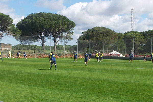 Esta mañana el Cádiz CF en El Rosal (Foto: Trekant Media)