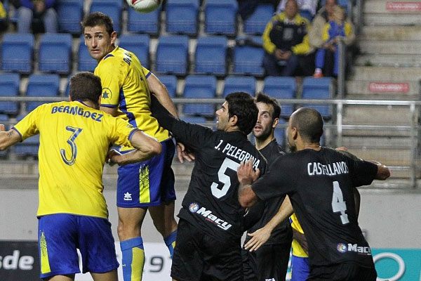 La Roda se pone a tiro del Cádiz (Foto: Trekant Media)