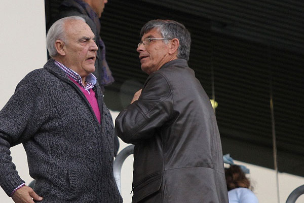 Peguero hablando con Paco Puig (Foto: Trekant Media)