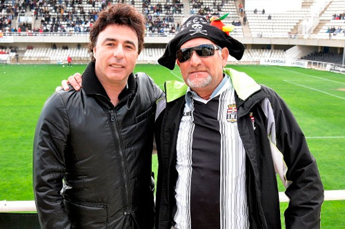 Quique Pina viendo al Cádiz CF en el estadio Cartagonova (Foto: Andy Céspedes - sportcartagena.es)