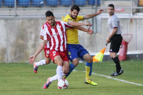 Aitor Núñez pugnando por un balón / Trekant Media