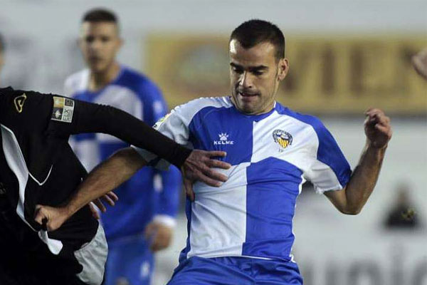 Albert Puigdollers con el Recre / 