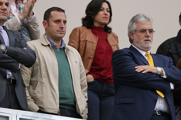 Alejandro Varela y Florentino Manzano, en el palco del estadio Ramón de Carranza / Trekant Media