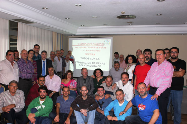 Foto de familia del V Seminario Nacional de Federaciones de Peñas (Foto: Federación de Peñas Cadistas)