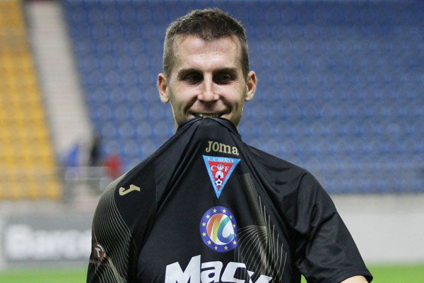 Góngora vistiendo de La Roda CF (Foto: Trekant Media)