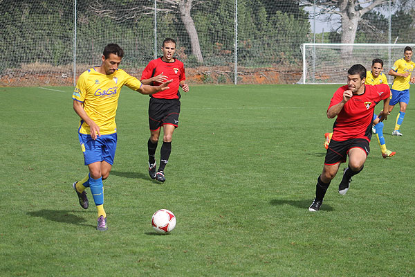 El filial ganó al Ayamonte (Foto: lacanteracadiz.com)