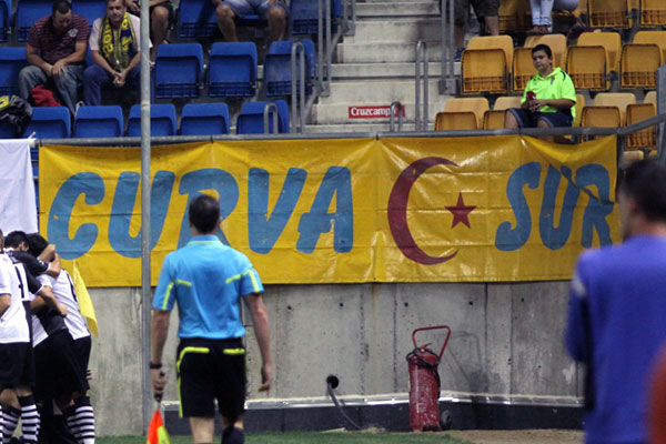 La histórica pancarta de la 'Curva Sur', una de las desaparecidas (Foto: Trekant Media)