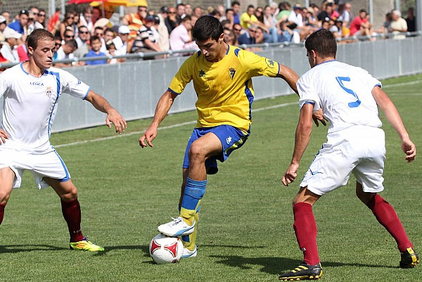 El canterano Diego González en un partido con el Cádiz CF B (Foto: Trekant Media)