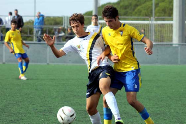 Nueva victoria del Juveni del Cádiz CF (Foto: lacanteracadiz.com)