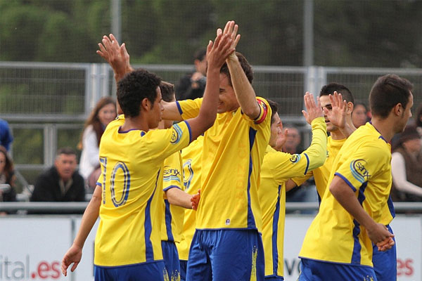 El Balón de Cádiz celebra un gol ante el Xerez B (Foto: Trekant Media)