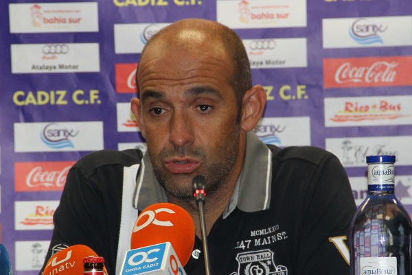 Monteagudo en rueda de prensa tras el partido (Foto: Trekant Media)