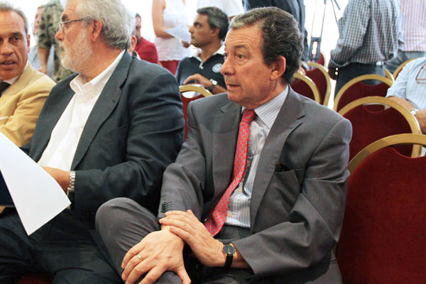 Miguel Cuesta, junto a Florentino Manzano en la última Junta General de Accionistas (Foto: Trekant Media)