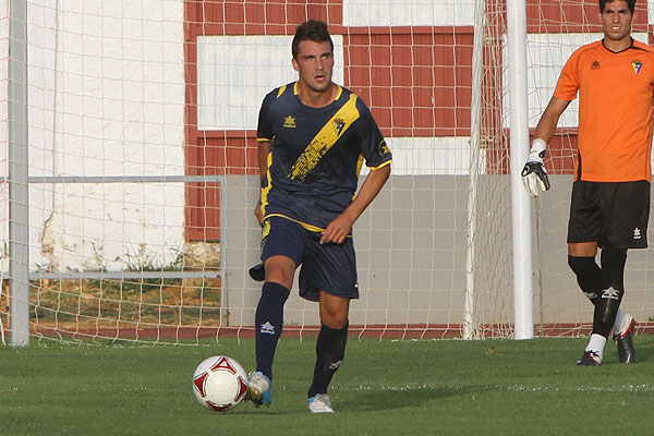 Titi Romero en un partido de pretemporada con el Cádiz (Foto: Trekant Media)