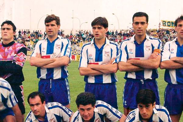 Tito Vilanova pisó el Ramón de Carranza con la UE Figueres / Santos Muñoz - Facebook Fútbol Nostalgia