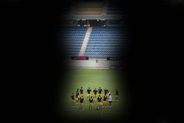 Entrenamiento a puerta cerrada en el estadio Ramón de Carranza / Trekant Media