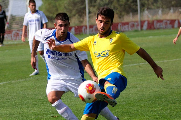 Cádiz B jugando en El Rosal / Trekant Media