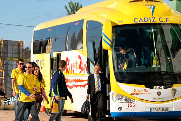 Autobús del Cádiz CF / Trekant Media