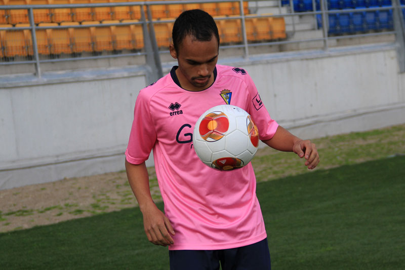 Paulinho en su presentación / Trekant Media