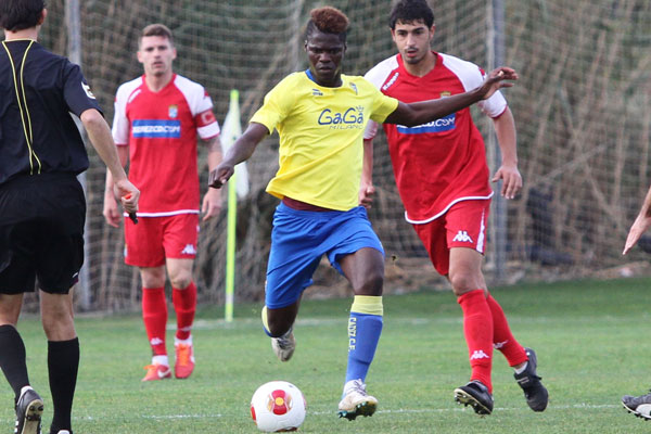 Sana N'Diaye con el Cádiz B, en el partido contra el Xerez CD / Trekant Media