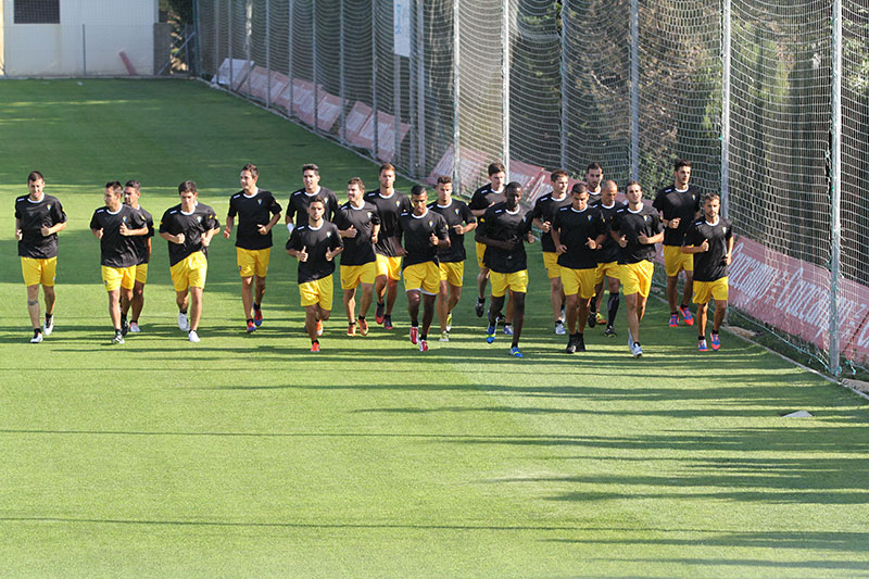 Los jugadores en su primera sesión de entreno / Trekant Media