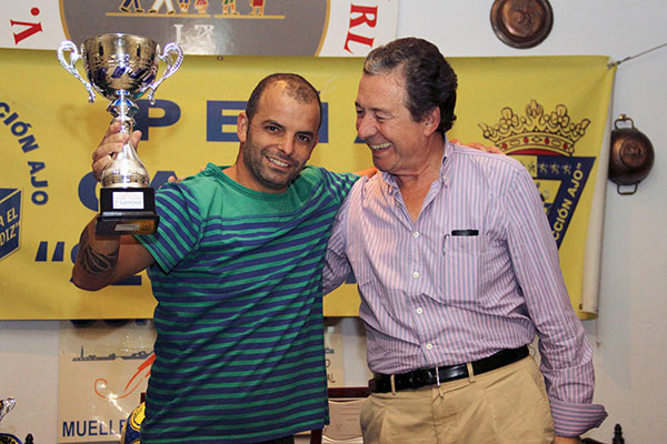 Miguel Cuesta representó al Cádiz CF en el acto de la Peña Sección Ajo / Trekant Media