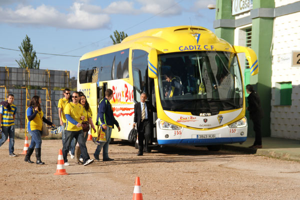 El Cádiz viajará y regresará hoy en el mismo día a El Carpio / Trekant Media