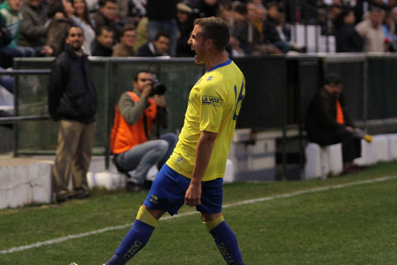 Gato celebrando su tercer gol como cadista / Trekant Media