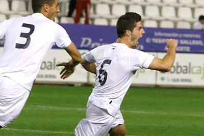 Indiano celebrando su gol con el Albacete Balompié / Josema Moreno - masquealba.com