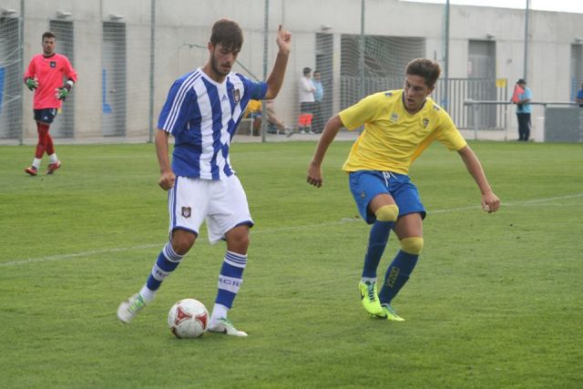 Diego Canty, contra el Recreativo de Huelva / lacanteracadiz.com