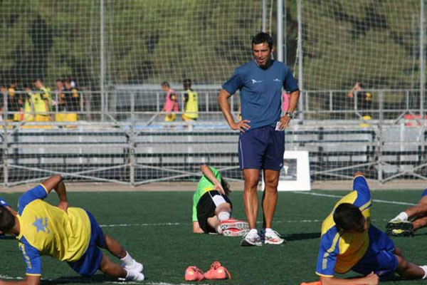 Fernando Niño en un entrenamiento / foto: lacanteracadiz.com