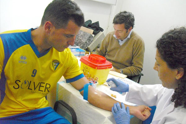 Extracciones de sangre en el Cádiz CF / cadizcf.com