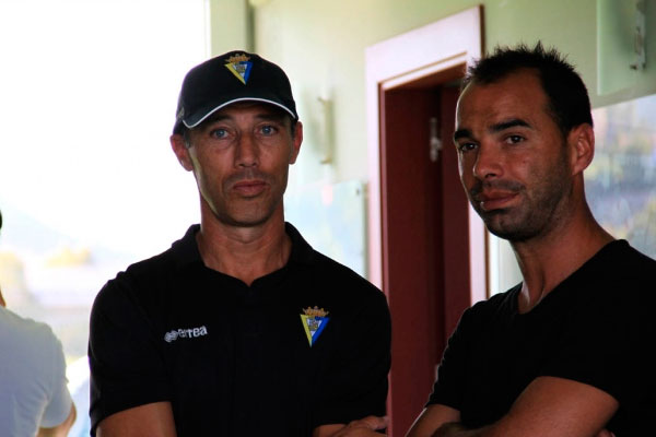 El entrenador, Antonio Calderón, junto al director deportivo, Jorge Cordero / Trekant Media