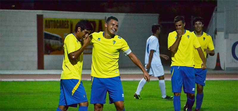 El Cádiz venció 0-2 al CD Ronda