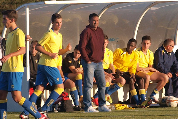 Alfonso Cortijo, entrenador del Balón de Cádiz CF / Álvaro Geneiro - UCA