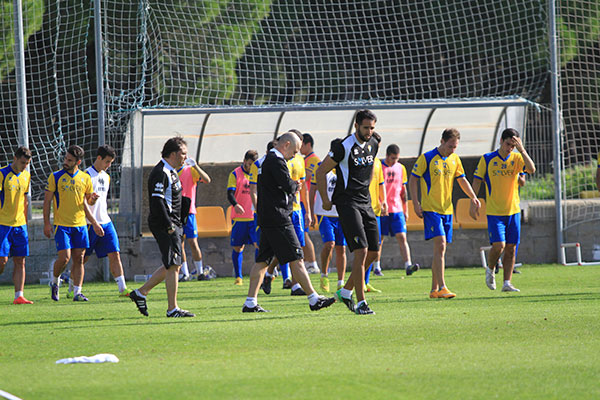 Entrenamiento del Cádiz CF, con Claudio / Trekant Media