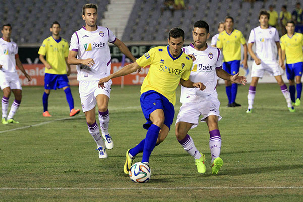 Cádiz y Real Jaén / Trekant Media