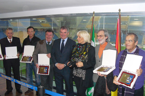 Directivos homenajeados / foto: cadizcf.com