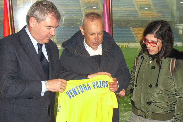 Homenaje a Ventura Pazos / foto: cadizcf.com