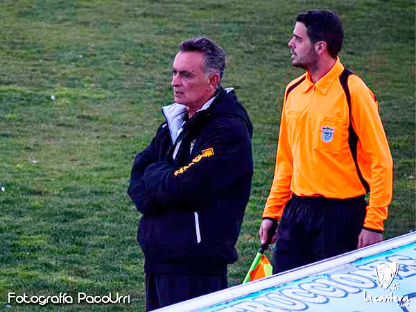 Chico Linares, entrenador del Cádiz CF Juvenil / Paco Urri - lacanteracadiz.com