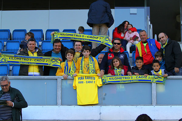 La Peña Cadista Km. 0 - Cádiz 2, en el palco del estadio Ramón de Carranza / Trekant Media