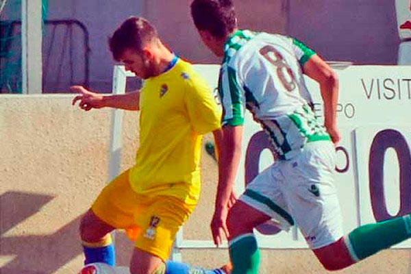 Cádiz Juvenil ante el Atco. Sanluqueño / foto: Paco Urri - lacanteracadiz.com