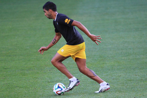 Jona, entrenando con el Cádiz CF / Trekant Media